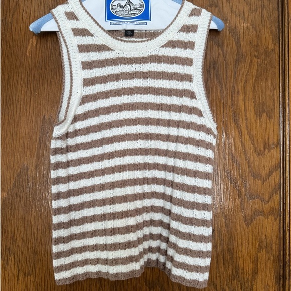 Halogen White and Tan Ribbed Sleeveless Tank Top - Picture 5 of 6